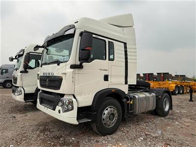 Đầu kéo Howo 1 cầu TX330 Model 2026